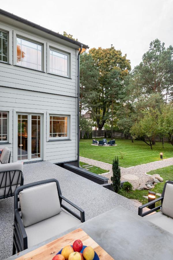 Pine Forest River Villa: Shared Interwar Retreat Near Old Town Kaunas Exterior photo