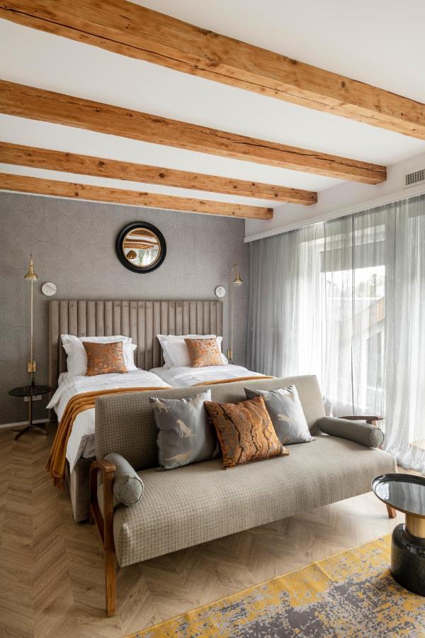 Pine Forest River Villa: Shared Interwar Retreat Near Old Town Kaunas Exterior photo