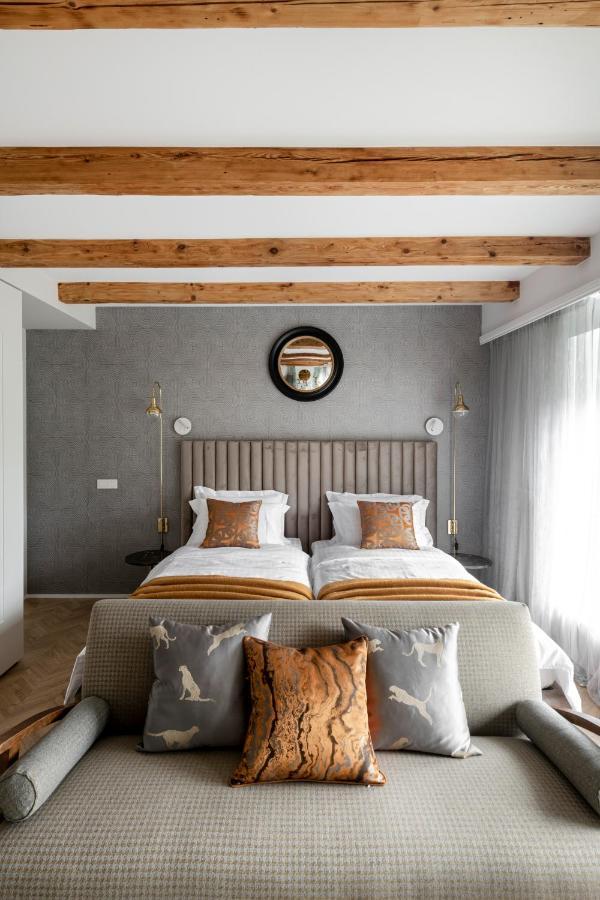 Pine Forest River Villa: Shared Interwar Retreat Near Old Town Kaunas Exterior photo